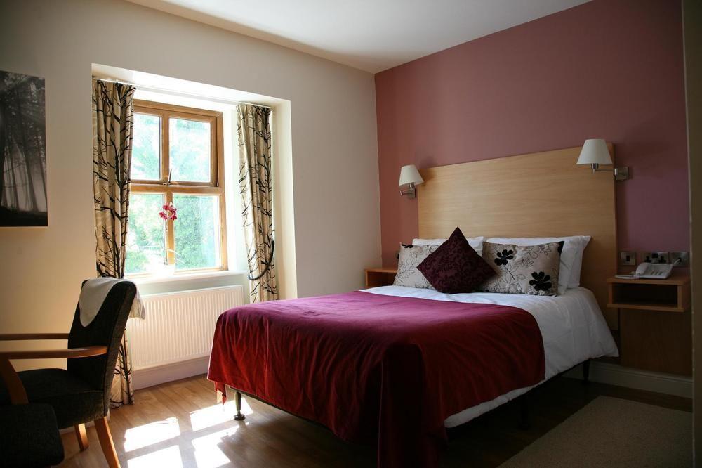 The Coach House Hotel Oranmore Kültér fotó