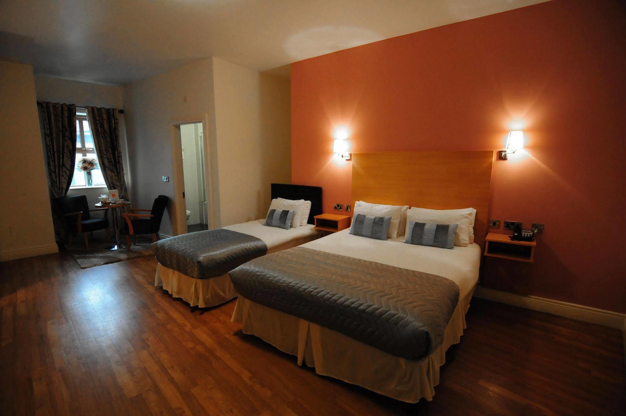 The Coach House Hotel Oranmore Kültér fotó